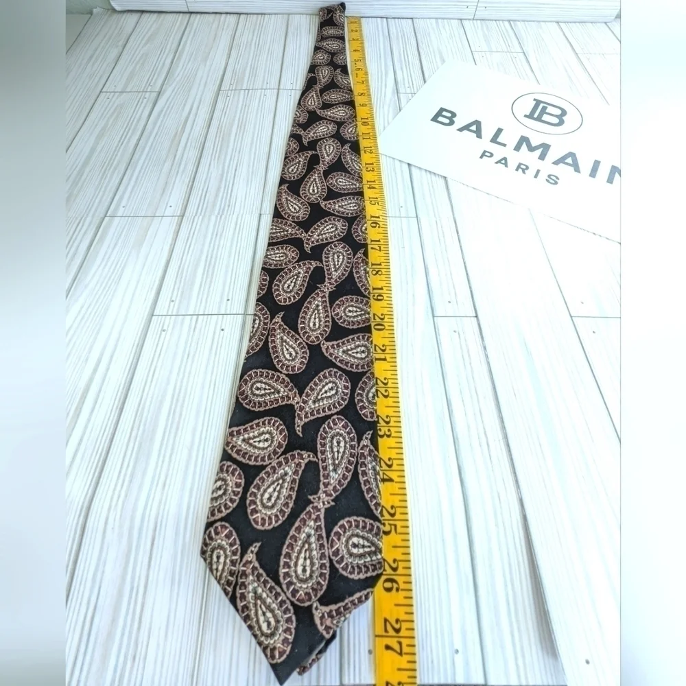 Balmain Vintage Italian Silk Paisley Luxury Necktie in Black and Cream